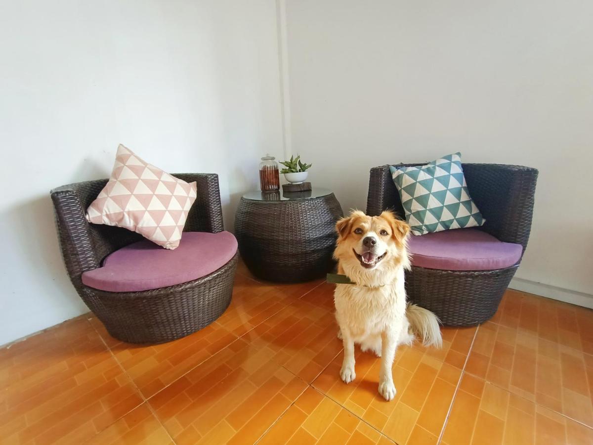 Sam'S Guesthouse M'Pai Bay ロンサレム島 エクステリア 写真