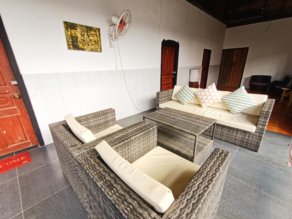 Sam'S Guesthouse M'Pai Bay ロンサレム島 エクステリア 写真