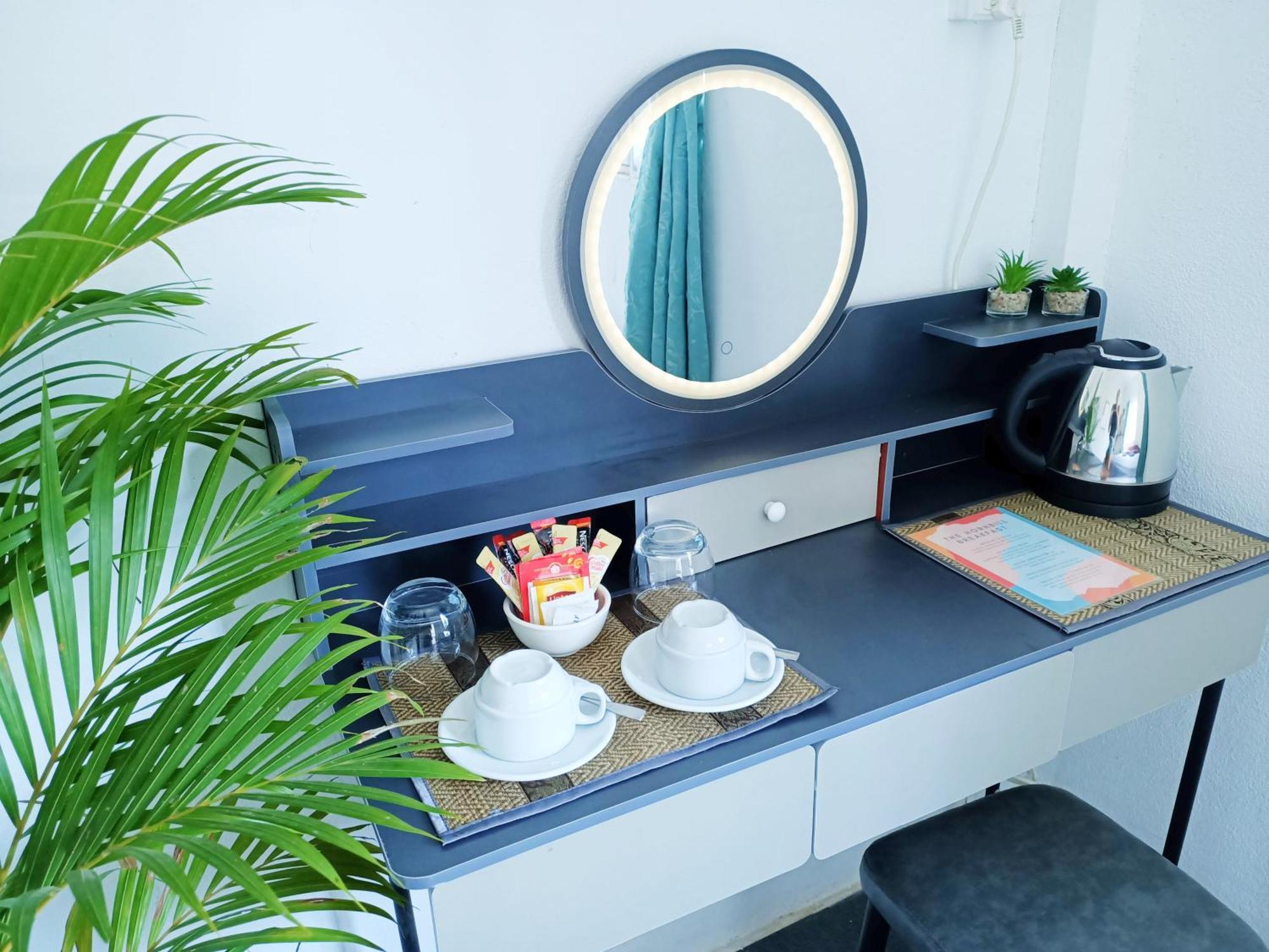 Sam'S Guesthouse M'Pai Bay ロンサレム島 エクステリア 写真