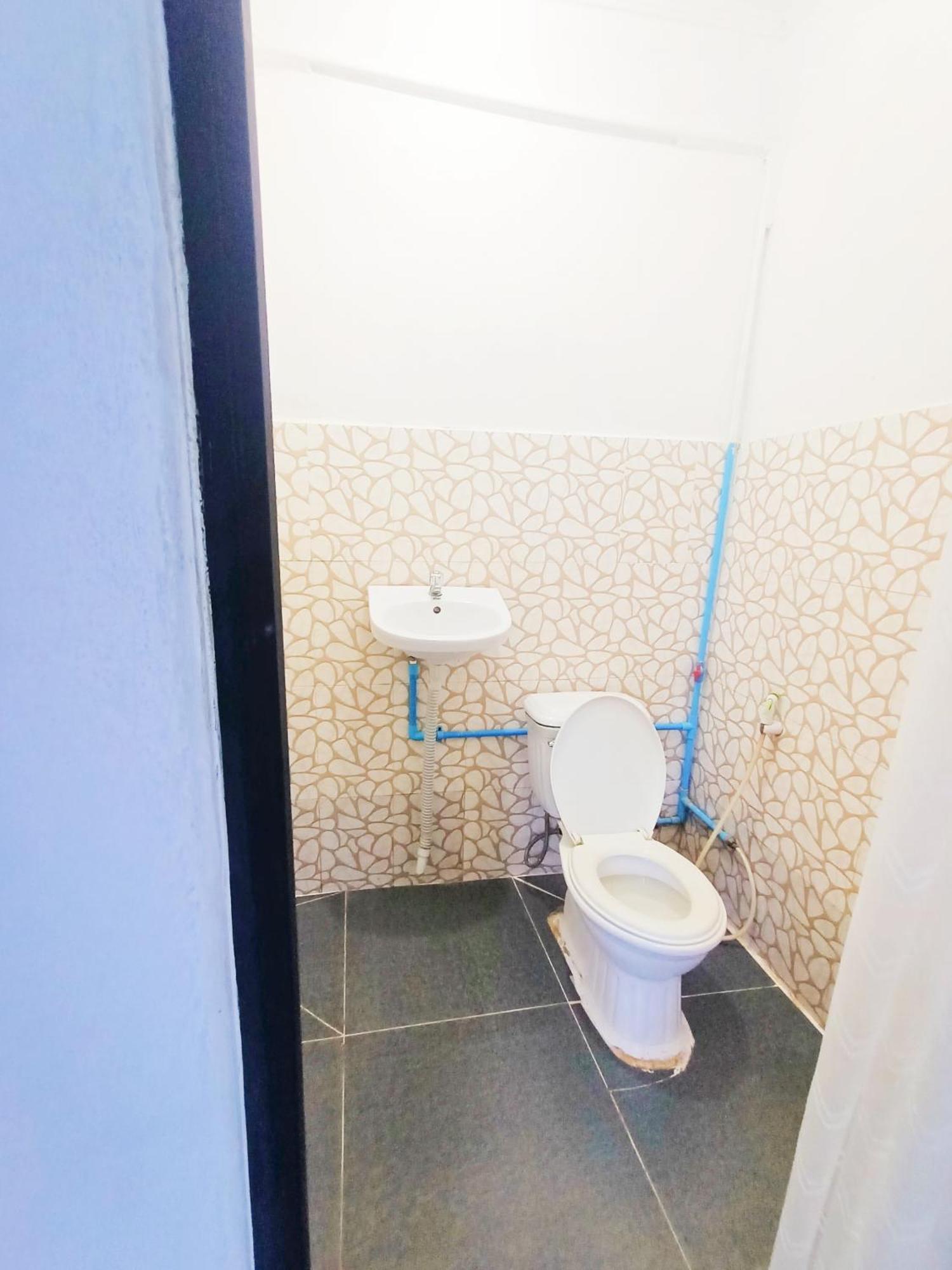 Sam'S Guesthouse M'Pai Bay ロンサレム島 エクステリア 写真
