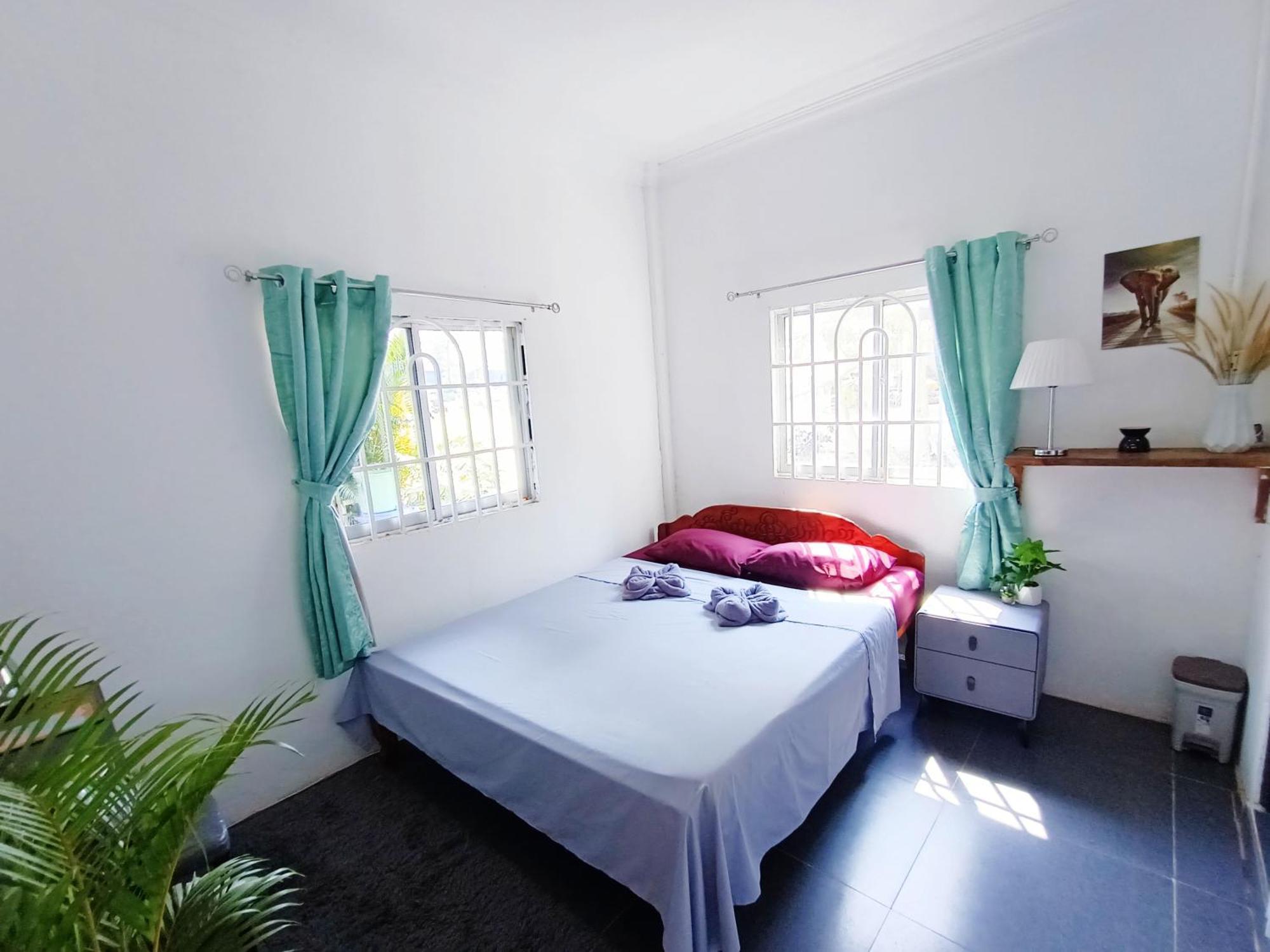 Sam'S Guesthouse M'Pai Bay ロンサレム島 エクステリア 写真